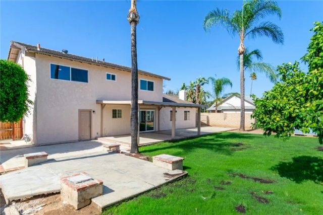 1011 Driftwood, Corona, CA 92878