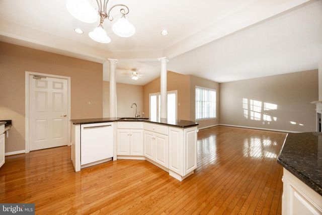 427 VINEYARD LN, Downingtown, PA 19335