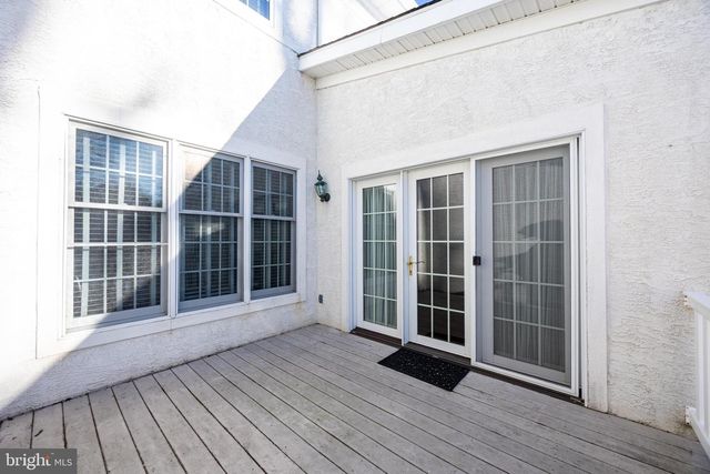 427 VINEYARD LN, Downingtown, PA 19335