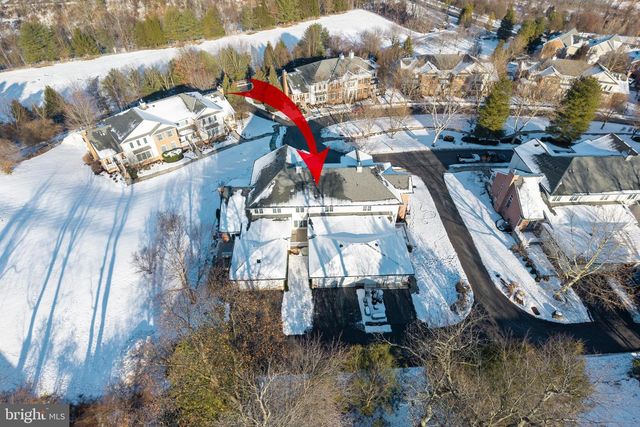 427 VINEYARD LN, Downingtown, PA 19335