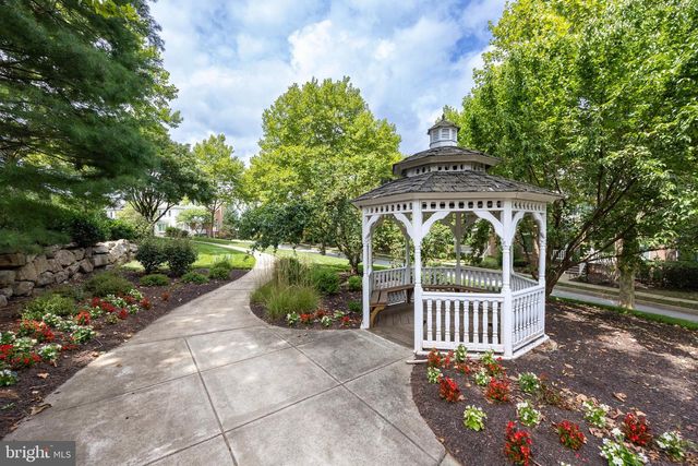 427 VINEYARD LN, Downingtown, PA 19335