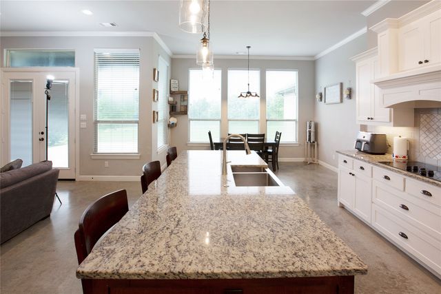 7230 Woodstream Road, Midlothian, TX 76065