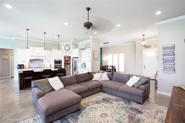 7230 Woodstream Road, Midlothian, TX 76065