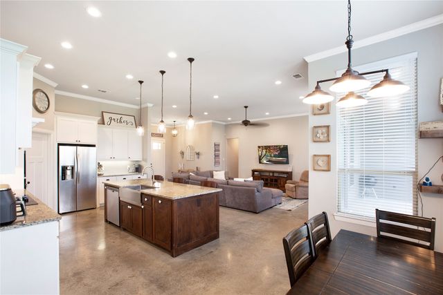 7230 Woodstream Road, Midlothian, TX 76065