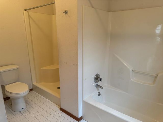 9108 Pine Creek Drive, Midwest City, OK 73130