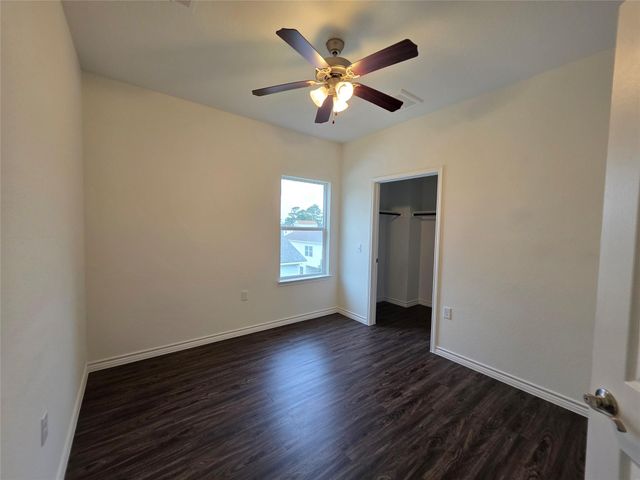 6110 White Oak Drive, Hitchcock, TX 77563