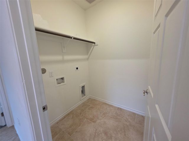 6110 White Oak Drive, Hitchcock, TX 77563