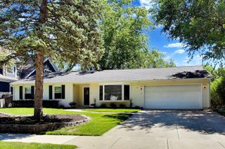 1611 N Fernandez Avenue, Arlington Heights, IL 60004