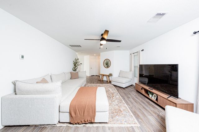 5422 Logan Dale Drive, Brookshire, TX 77423