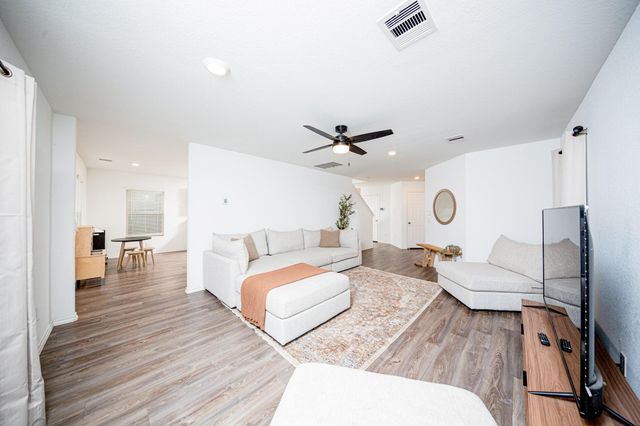 5422 Logan Dale Drive, Brookshire, TX 77423