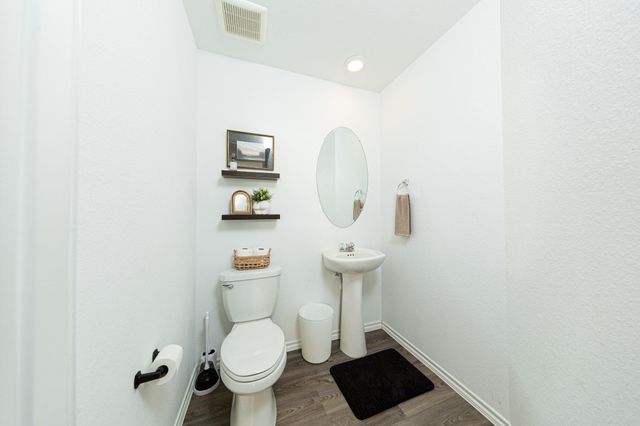 5422 Logan Dale Drive, Brookshire, TX 77423