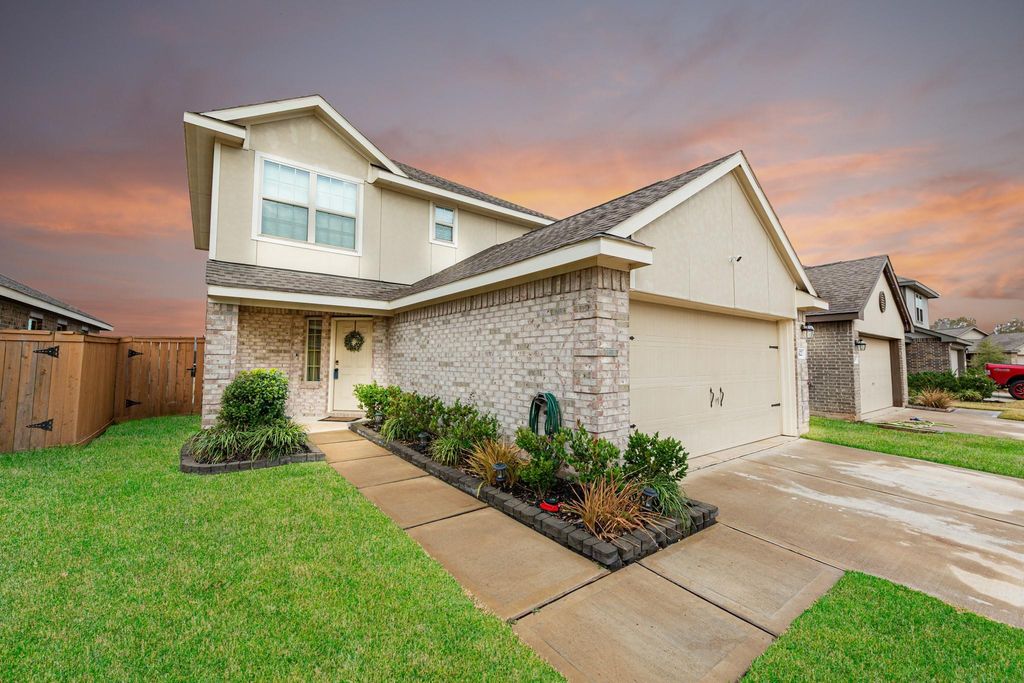 5422 Logan Dale Drive, Brookshire, TX 77423