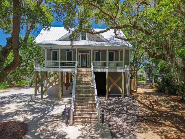 8730 Marsh Aire Lane, Edisto Island, SC 29438