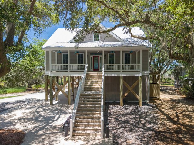 8730 Marsh Aire Lane, Edisto Island, SC 29438