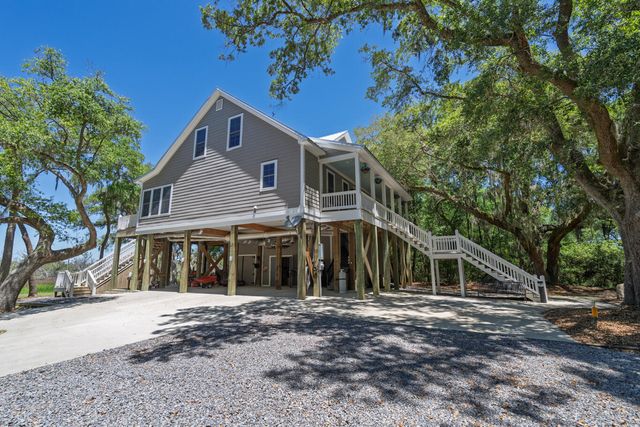 8730 Marsh Aire Lane, Edisto Island, SC 29438