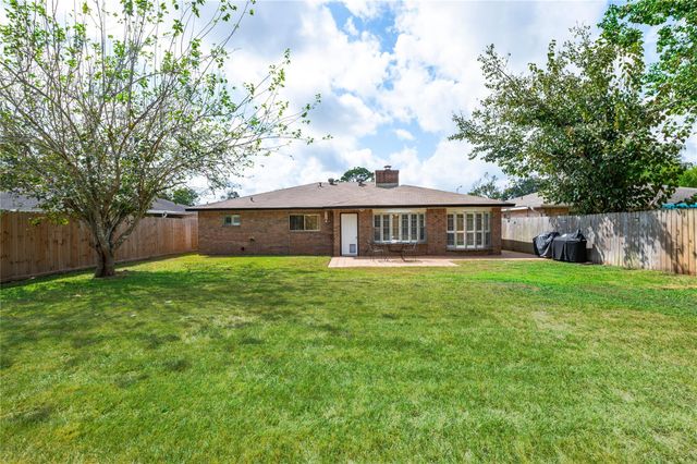 16735 Townes Road, Friendswood, TX 77546