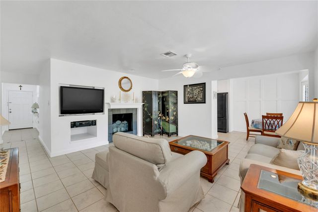 16735 Townes Road, Friendswood, TX 77546