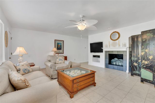 16735 Townes Road, Friendswood, TX 77546