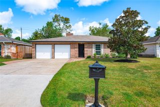 16735 Townes Road, Friendswood, TX 77546