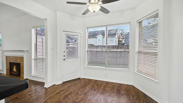 17927 Scenic Oaks Drive, Richmond, TX 77407