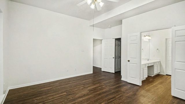 17927 Scenic Oaks Drive, Richmond, TX 77407