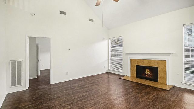 17927 Scenic Oaks Drive, Richmond, TX 77407