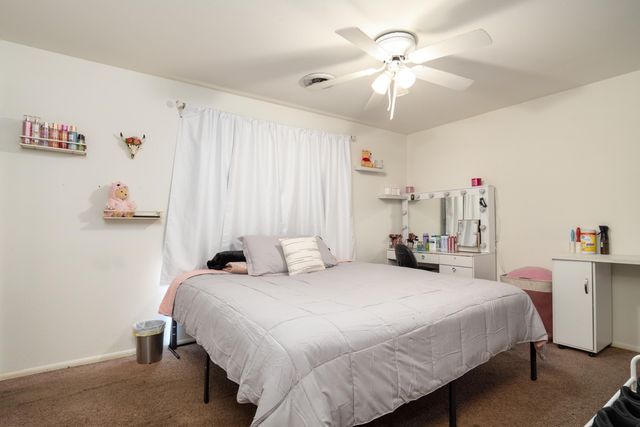 2441 N Keene Way Drive, Medford, OR 97504