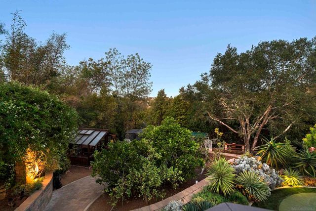 1695 Grove Rd, El Cajon, CA 92020