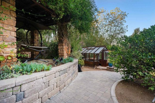 1695 Grove Rd, El Cajon, CA 92020