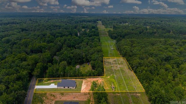 12786 W Sardis Road, Bauxite, AR 72011