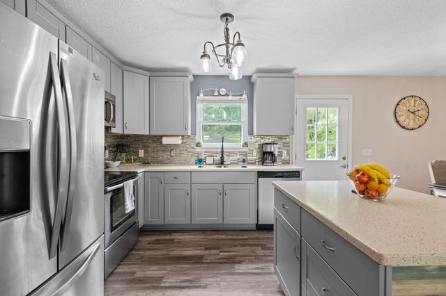 1159 Stormy Ridge Drive, Soddy Daisy, TN 37379
