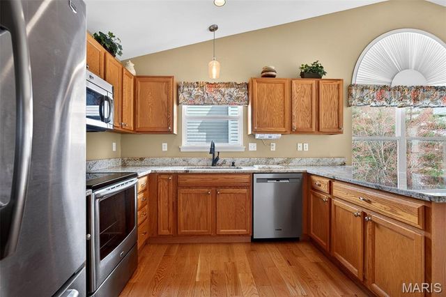 615 Thornridge Drive, O'fallon, MO 63368