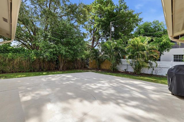5196 Greenwood Drive, Delray Beach, FL 33484