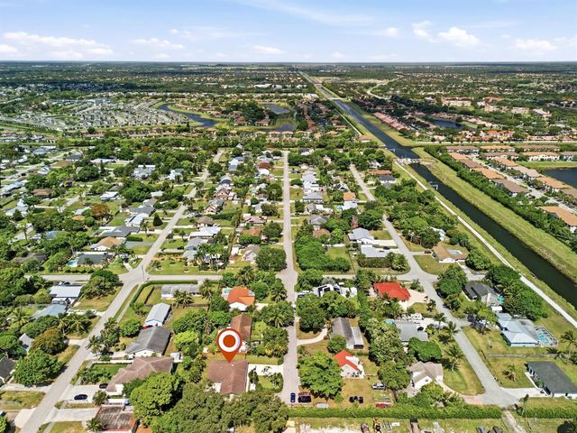 5196 Greenwood Drive, Delray Beach, FL 33484
