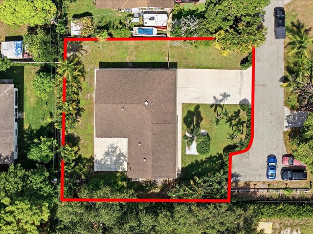 5196 Greenwood Drive, Delray Beach, FL 33484