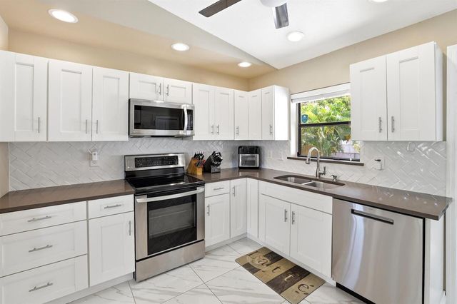 5196 Greenwood Drive, Delray Beach, FL 33484