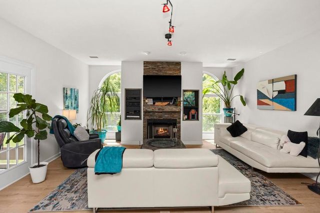 604 Songwriter Cir, Nashville, TN 37220