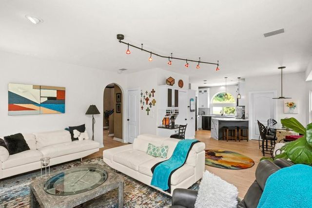 604 Songwriter Cir, Nashville, TN 37220
