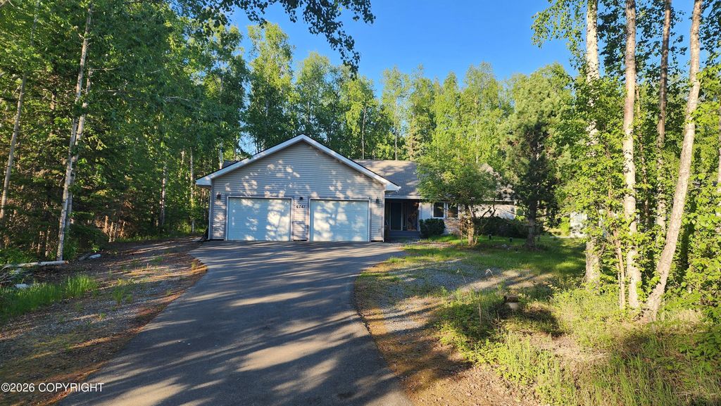 6741 W Hemmer Drive, Wasilla, AK 99623