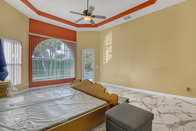 3389 Lago De Talavera, Lake Worth, FL 33467