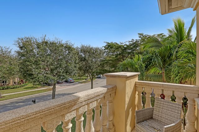 3389 Lago De Talavera, Lake Worth, FL 33467