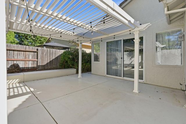 1434 Taupin Ct, Folsom, CA 95630