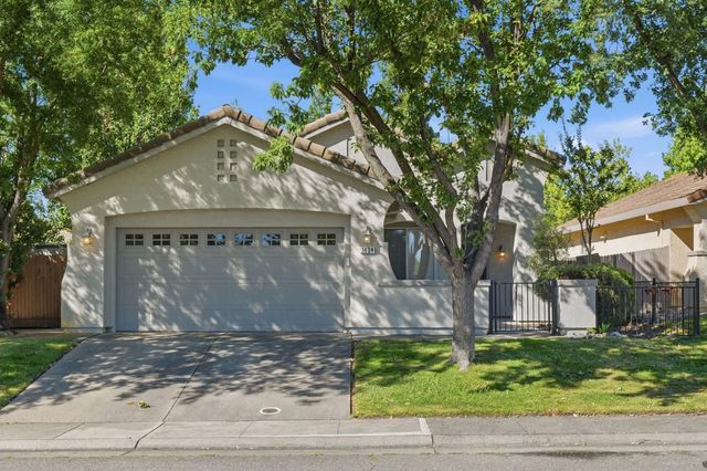 1434 Taupin Ct, Folsom, CA 95630
