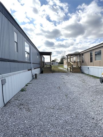 18801 S Old State Hwy 2, Warner, OK 74469