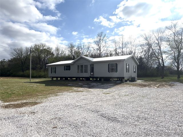 18801 S Old State Hwy 2, Warner, OK 74469