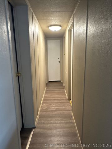 18801 S Old State Hwy 2, Warner, OK 74469