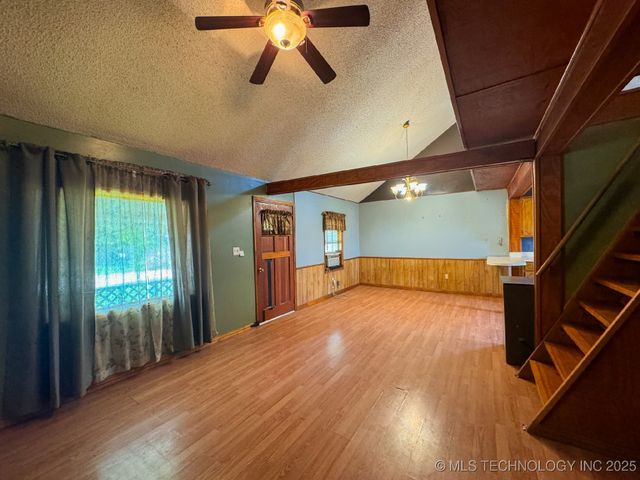 65 E Orr Street, Chouteau, OK 74337