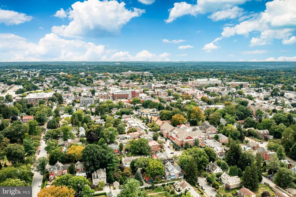 532 N WALNUT ST, West Chester, PA 19380
