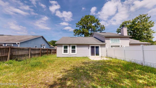 2476 SPRING VALE Road, Jacksonville, FL 32246