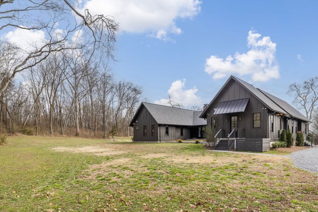 934 Hickory Hills Dr, Franklin, TN 37067